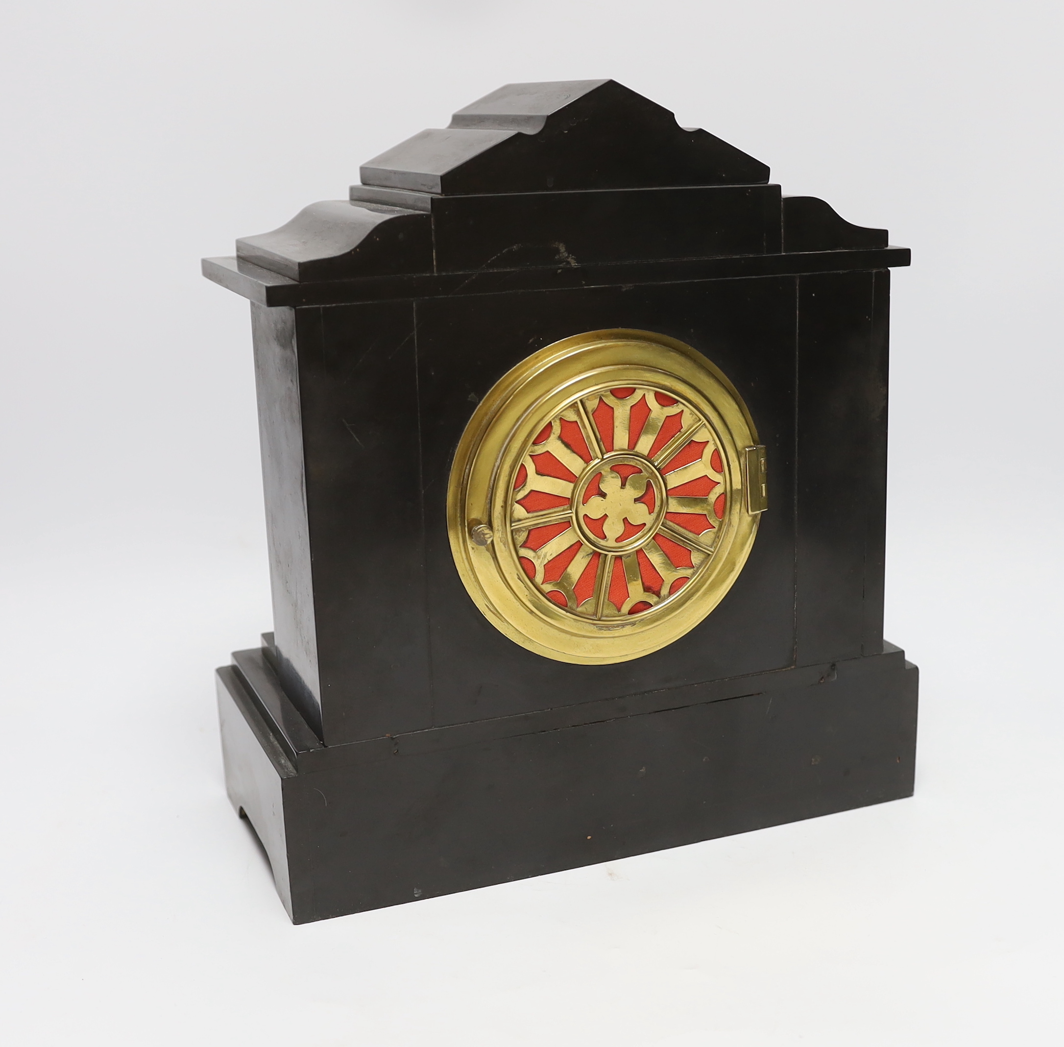 A slate and marble mantel clock with Arabic dial, 29cm high - Image 3 of 4