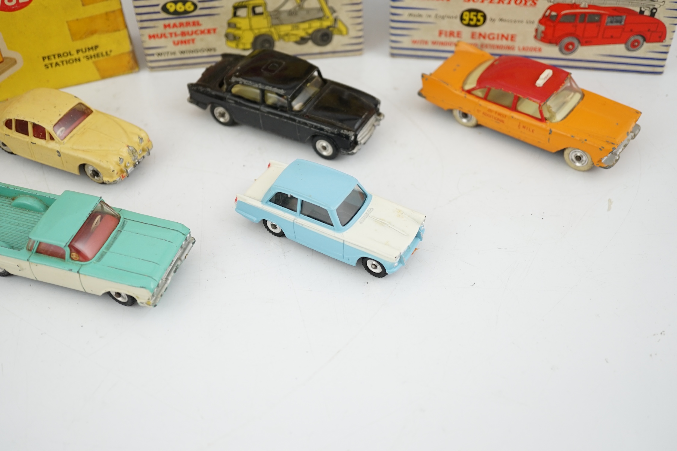 Eleven boxed Dinky Toys; a Triumph Herald (189), a Plymouth U.S.A. Taxi (265), a Chevrolet ‘El - Image 5 of 8