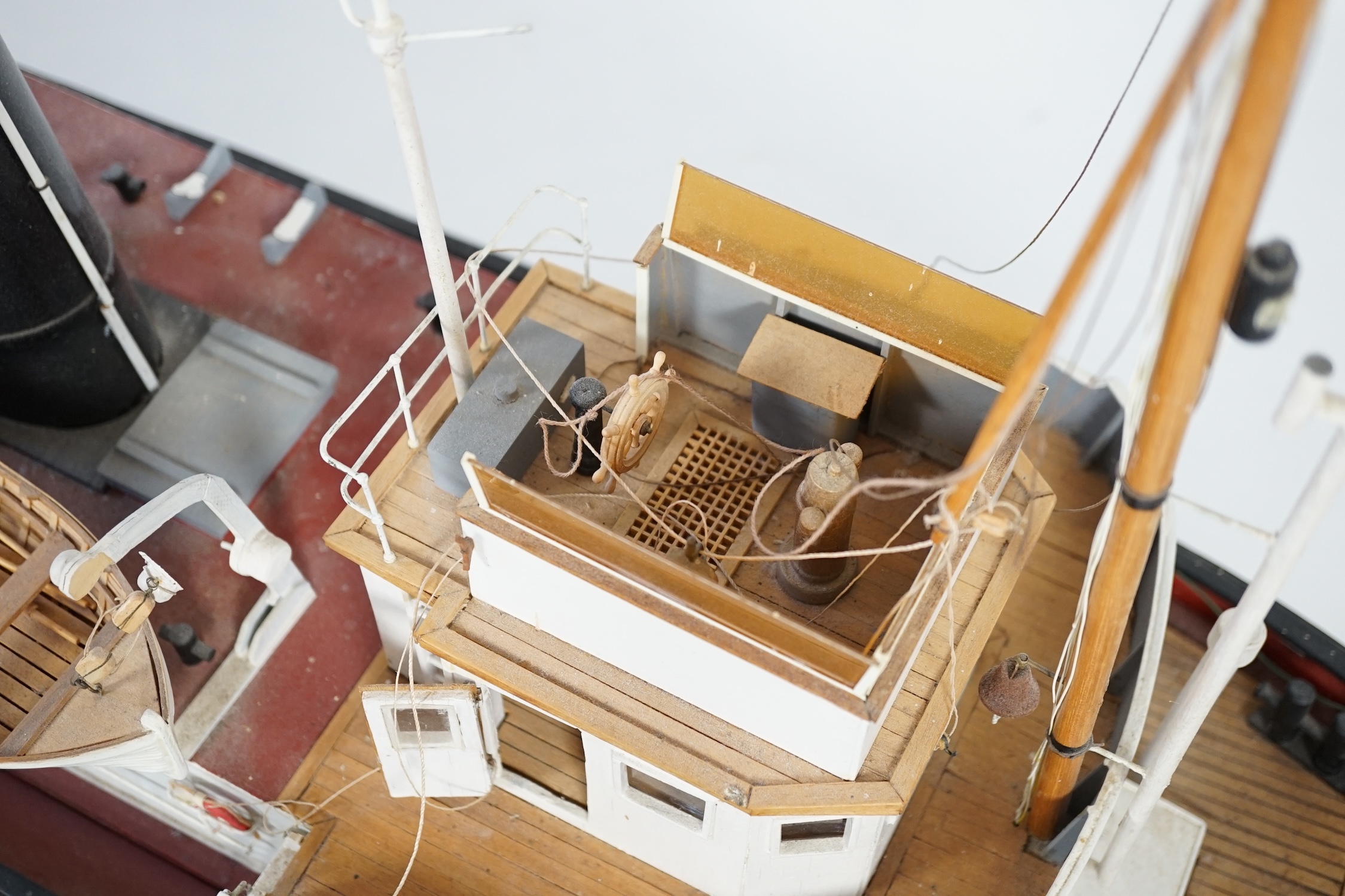 A kit built Maxwell Hemmens pond yacht style model of a 1930s Thames Tug after the firm Watkin & - Image 4 of 7