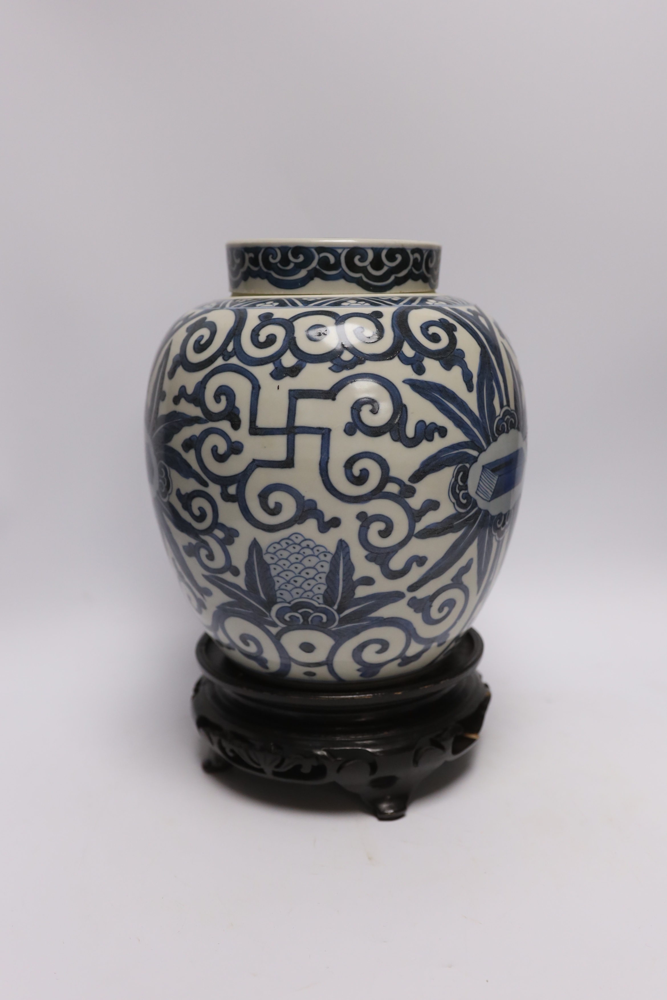 A 19th century Chinese blue and white jar and cover, with stand, 29cm total (including stand) - Image 2 of 5