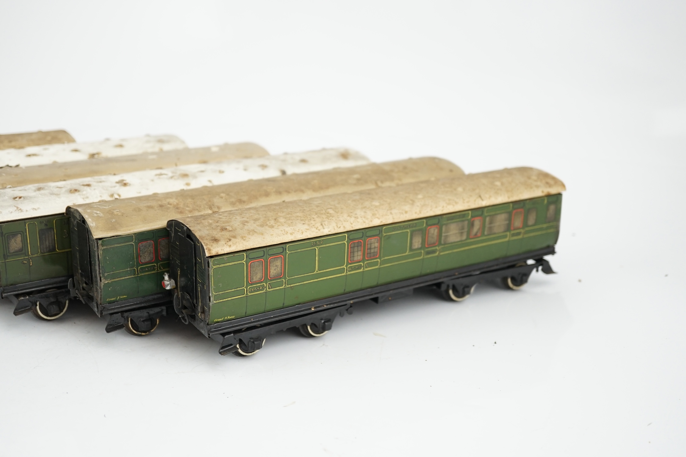 Six Hornby 0 gauge tinplate No.2 coaches in Southern Railway livery, one coach adapted to a - Image 11 of 12