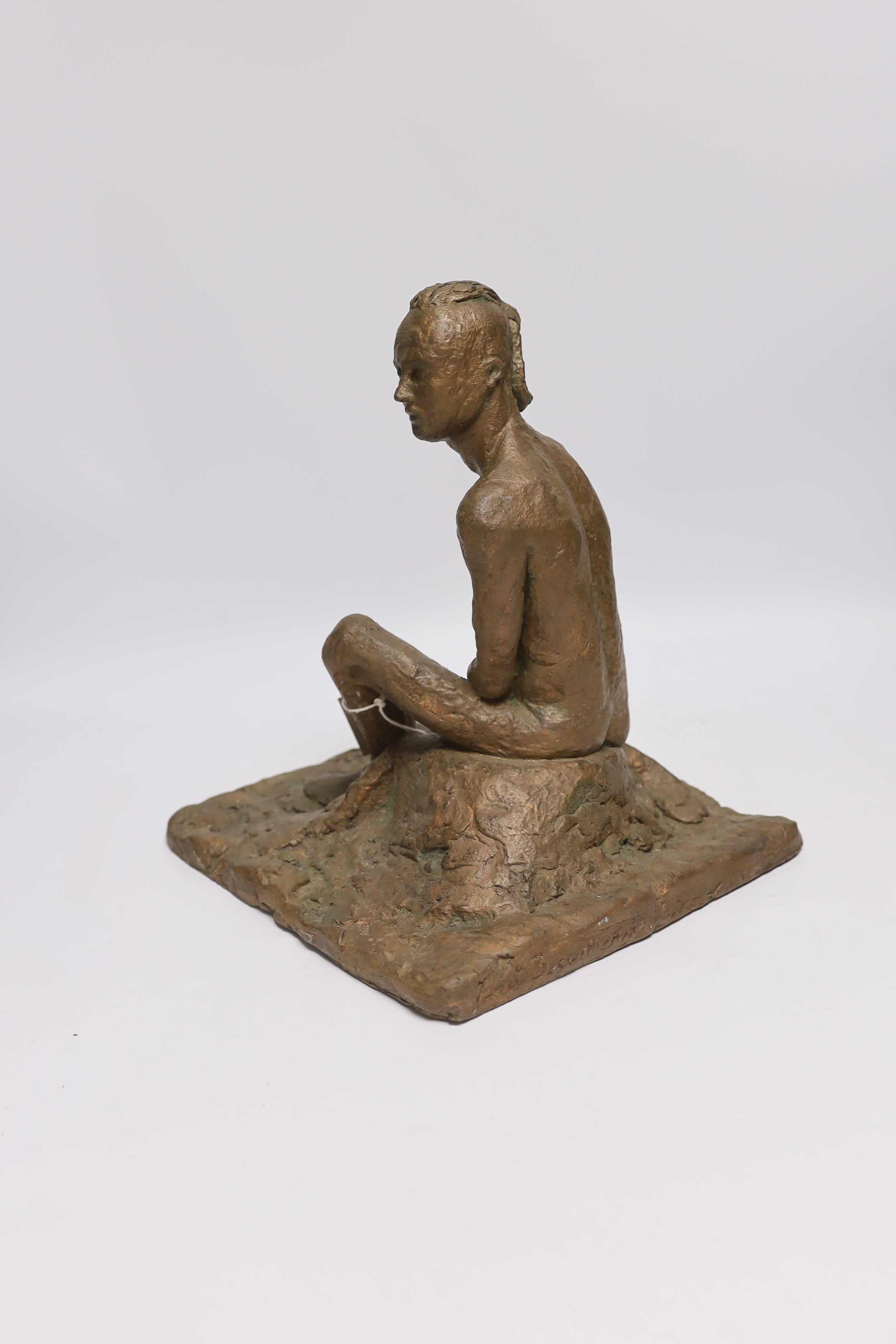 An abstract bronzed resin sculpture of a kneeling man, 30cm - Image 2 of 4