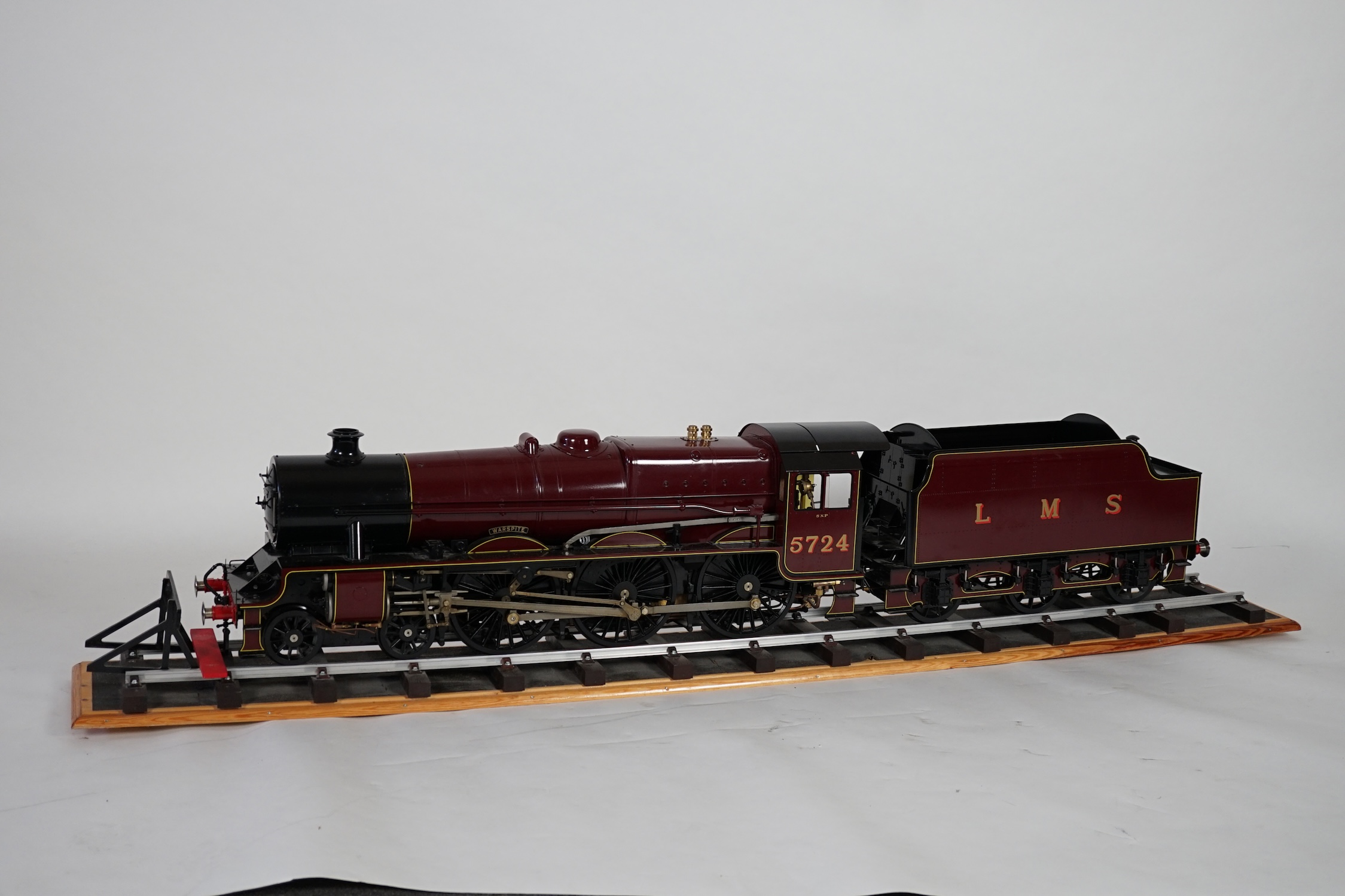 A Kingscale by Silver Crest Models 5 inch gauge coal fired live steam LMS Jubilee Class 4-6-0 - Bild 16 aus 18