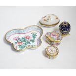 A collection of curios to include Halcyon Days, Bilston and Limoges enamel boxes, a Chinese