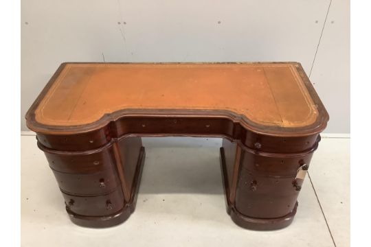 A Victorian mahogany bow front pedestal desk, width 138cm, depth 62cm, height 76cm. Condition - - Image 2 of 4