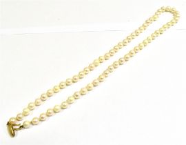CULTURED WHITE PEARL NECKLACE 46cm long, 63 x 6.0-6.5mm diameter round pearls, showing good