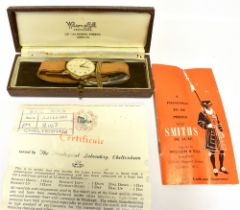 SMITHS DE LUXE GENTLEMAN'S VINTAGE SMITH DE LUXE WRISTWATCH boxed, the watch with leather strap,