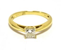 ILIANA 18k DIAMOND SOLITAIRE RING The princess cut diamond measuring approx 4mm set in an 18ct