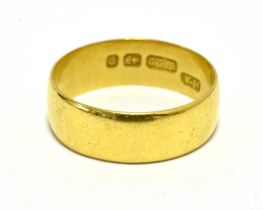 A 22CT GOLD BAND RING Birmingham hallmark, ring size N weight 3.9