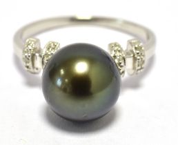 ILIANA 18k BLACK PEARL DRESS RING Pearl Diameter 10mm approx, white metal stamped Iliana 18k, ring