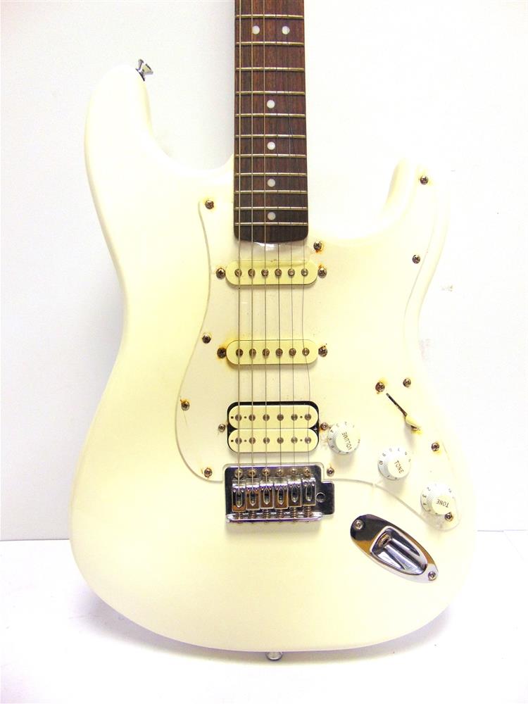 A SQUIER BY FENDER BULLET STRATOCASTER ELECTRIC GUITAR crafted in Indonesia, white, serial no.s/ - Image 2 of 5