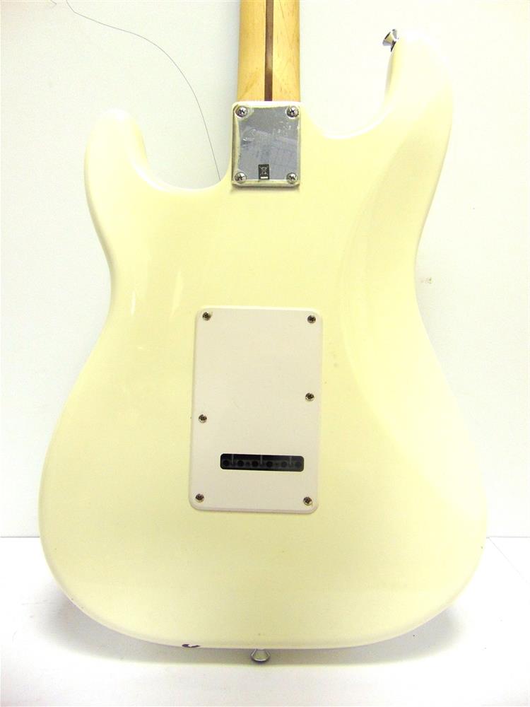 A SQUIER BY FENDER BULLET STRATOCASTER ELECTRIC GUITAR crafted in Indonesia, white, serial no.s/ - Image 4 of 5