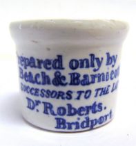 A BEACH & BARNICOTT (SUCCESSOR'S TO THE LATE DR ROBERTS, BRIDPORT) 'POOR MANS FRIEND' OINTMENT POT