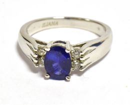 ILIANA 18k SAPPHIRE AND DIAMOND DRESS RING IN WHITE METAL Ring size N1/2, weight 5g