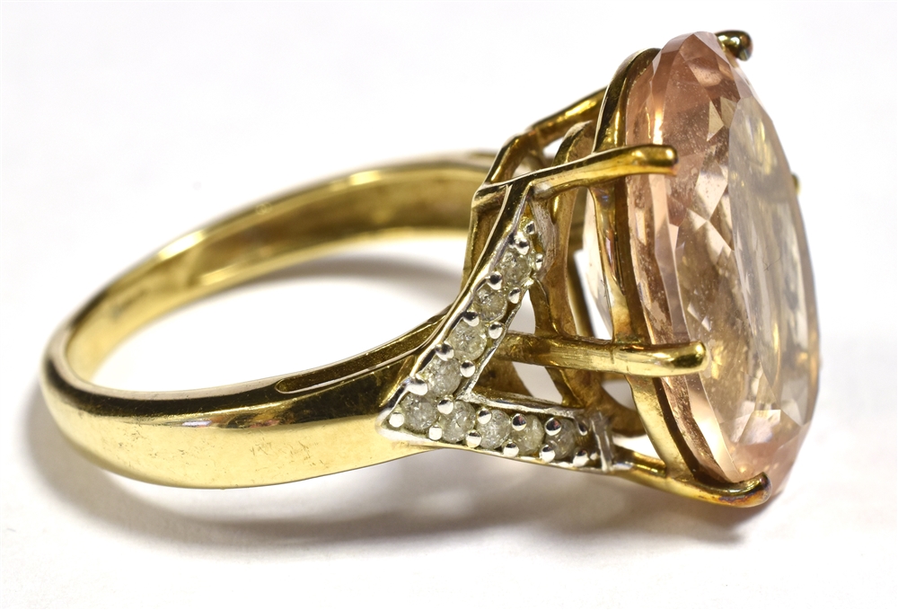 9CT GOLD MORGANITE AND DIAMOND COCKTAIL RING The Oval faceted Morganite measuring 15mm x 11mm with - Image 2 of 2