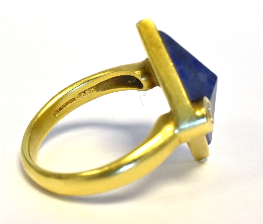 18CT GOLD DESIGNER DIAMOND RING Satin finished navette shaped mount, containing pyramid shaped - Image 2 of 2