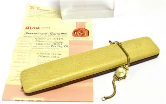 LADIES 18CT GOLD AVIVA DRESS WATCH Circa 1963, 17.0mm round case in 18ct gold, stamped 18K .750