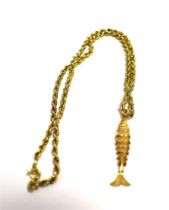 9CT GOLD CHAIN & FISH PENDANT Rope link chain, 42cm long x 3.0mm wide, hallmarked 375, with a 9ct