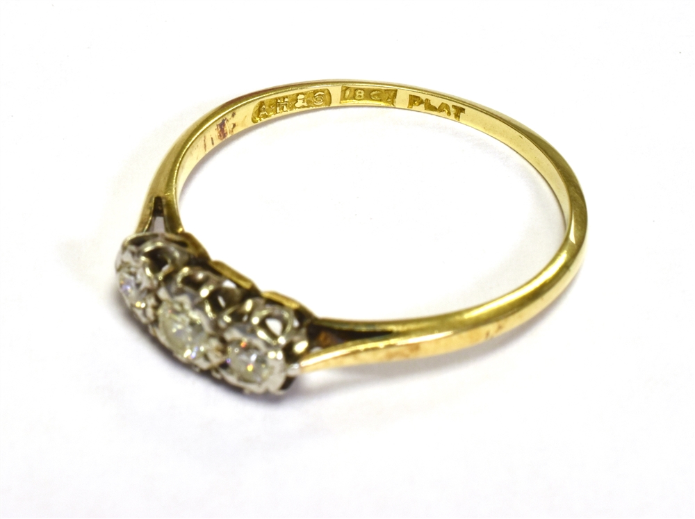 VINTAGE THREE STONE DIAMOND RING Three brilliant cut diamonds, of good quality, illusion set in - Image 2 of 3