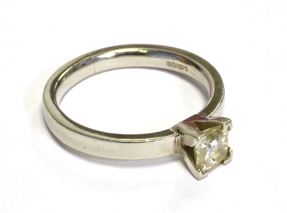 DIAMOND & PLATINUM SOLITAIRE Princess cut diamond estimated in the setting as 0.40 carats, G-H - Image 3 of 5