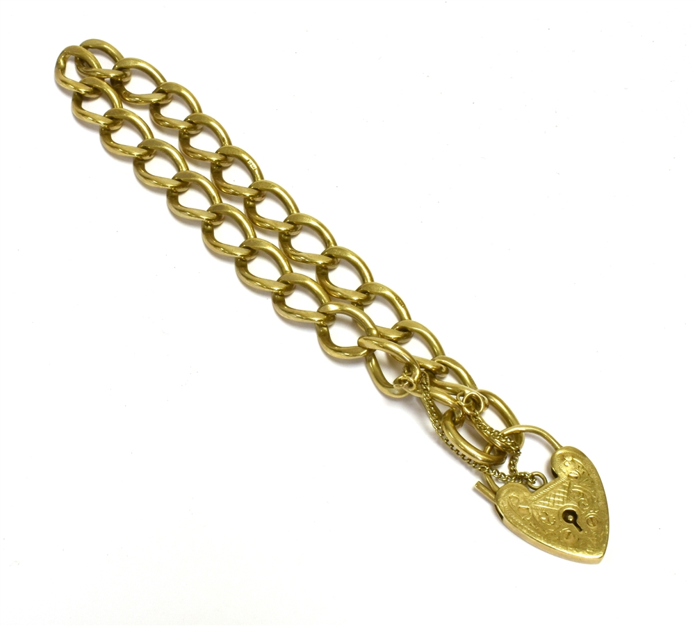 9CT GOLD CURB LINK BRACELET 22cm long x 8.9mm wide, solid curb link chain secured by a 1.8cm wide,