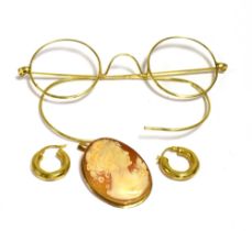 9CT GOLD EARRINGS, CAMEO & SPECTACLES Hoop earrings, shell cameo pendant/brooch in 9ct gold frame