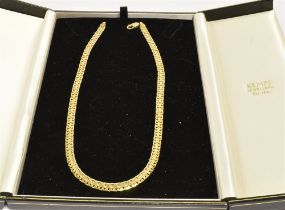 9CT GOLD LINK ITALIAN CHAIN 41cm long x 6.0mm wide criss-cross serpentine link chain, with parrot