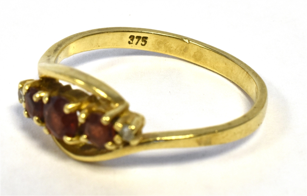 9CT GOLD DIAMOND & GARNET RING 8.1mm wide head, set with round cut pyrope garnets and brilliant - Image 2 of 2