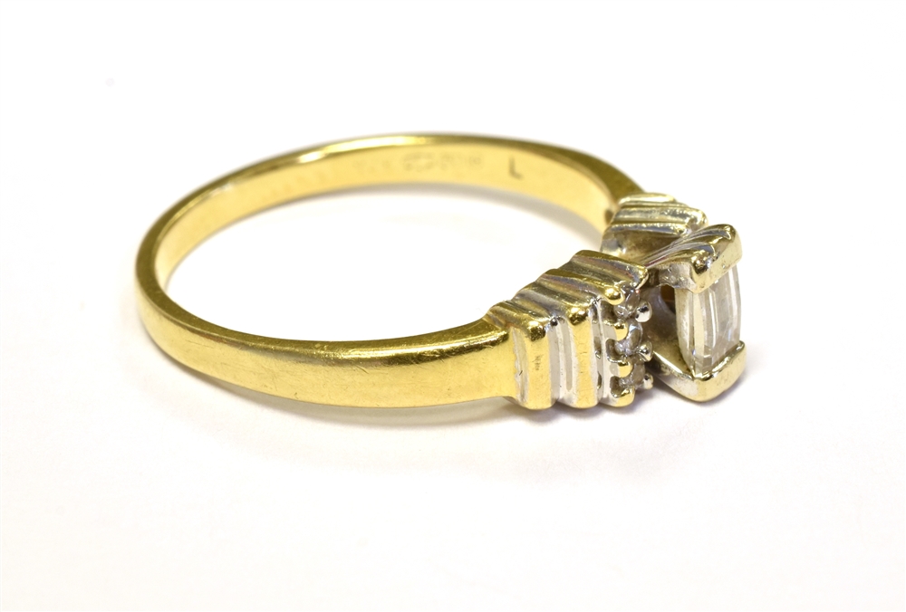 18CT GOLD DIAMOND RING The ring centrally set with a baguette cut diamond. Measuring approx 4mm x - Image 2 of 3