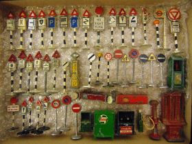 ASSORTED ROAD SIGNS, GARAGE ACCESSORIES & OTHER ITEMS mainly diecast metal, by Dinky, Gilco and