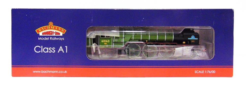 [OO GAUGE]. A BACHMANN NO.32-550A, B.R. CLASS A1 4-6-2 TENDER LOCOMOTIVE 'TORNADO', 60163 lined