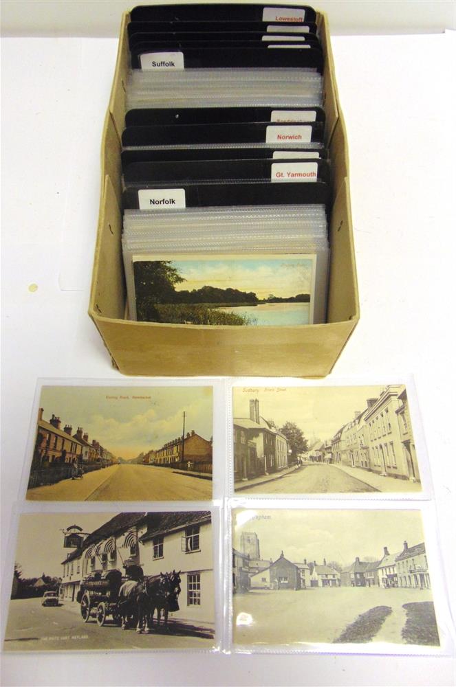 POSTCARDS - NORFOLK & SUFFOLK Approximately 305 cards, including real photographic views of The - Image 4 of 4