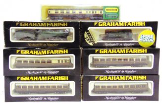 [N GAUGE]. A G.W.R. COLLECTION comprising a Graham Farish No.1404, G.W.R. Hall Class 4-6-0 tender