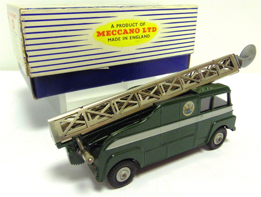 A DINKY NO.969, B.B.C. T.V. EXTENDING MAST VEHICLE dark green with a grey stripe and grey ridged - Image 2 of 2
