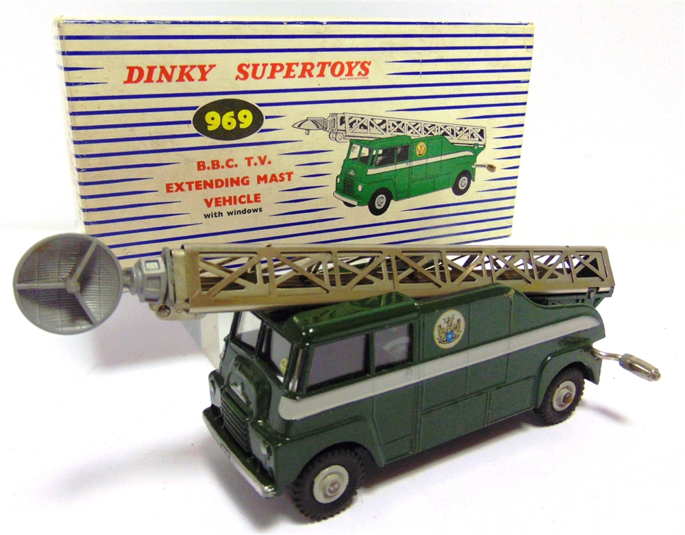 A DINKY NO.969, B.B.C. T.V. EXTENDING MAST VEHICLE dark green with a grey stripe and grey ridged