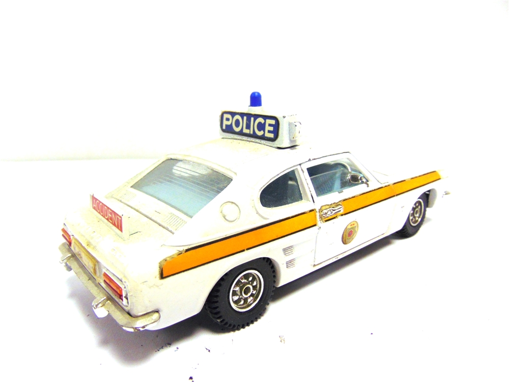 FIVE DINKY DIECAST MODEL VEHICLES comprising a 1/25 scale No.2253, Ford Capri Police Car, - Image 3 of 3