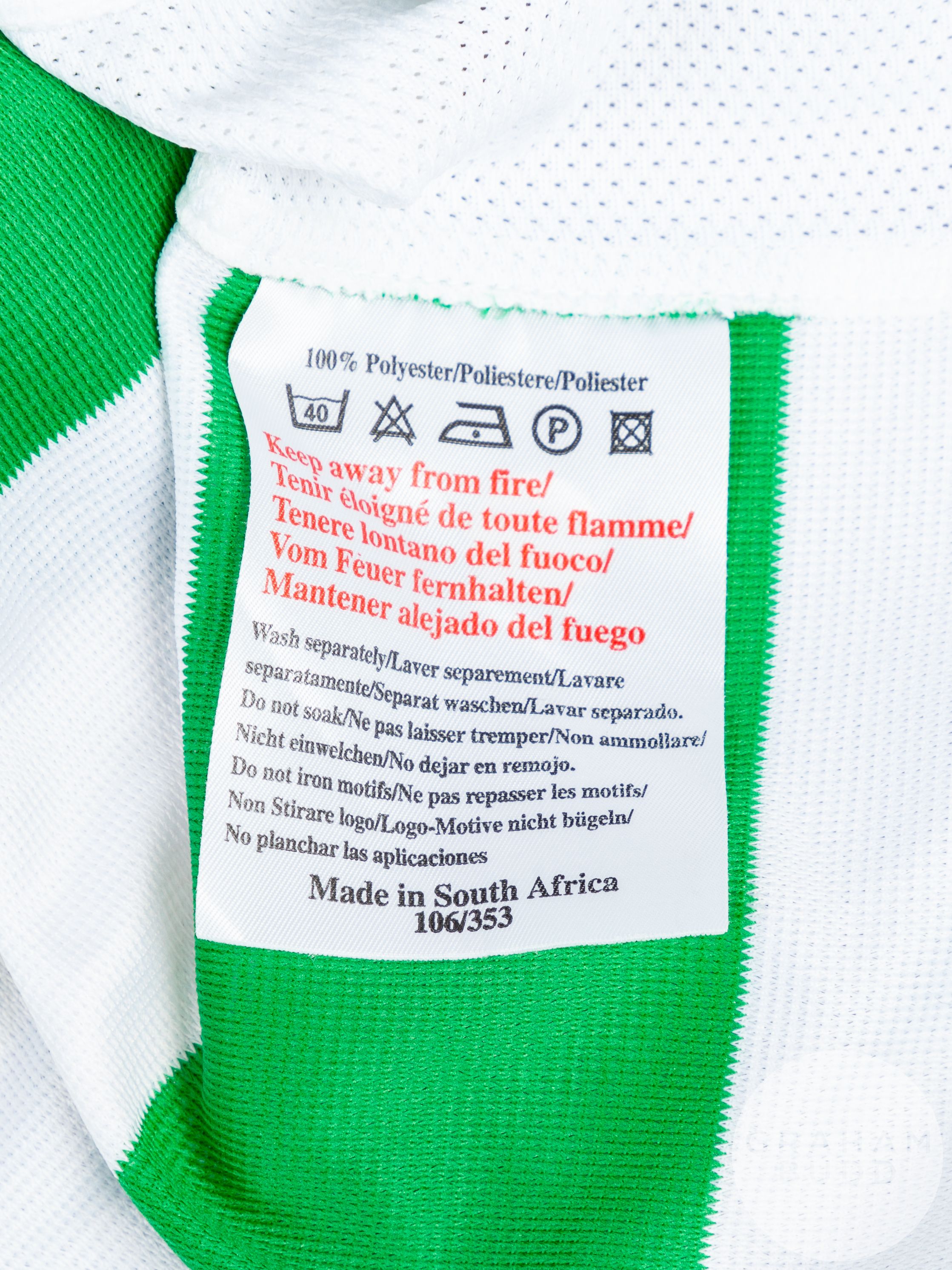 Joos Valgaeren green and white No.5 Celtic v. Arsenal Tony Adams Testimonial shirt - Image 5 of 7