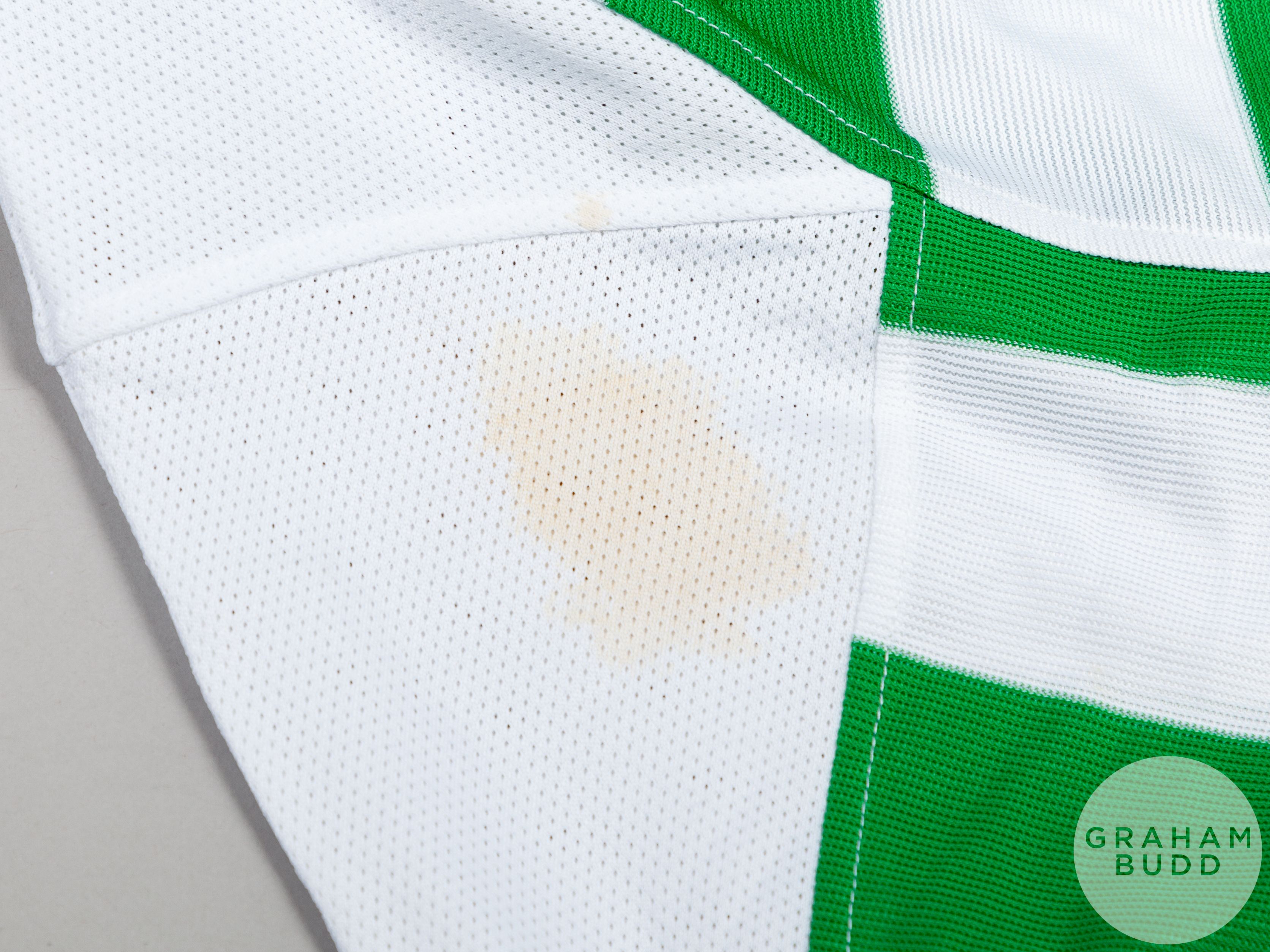 Joos Valgaeren green and white No.5 Celtic v. Arsenal Tony Adams Testimonial shirt - Image 7 of 7
