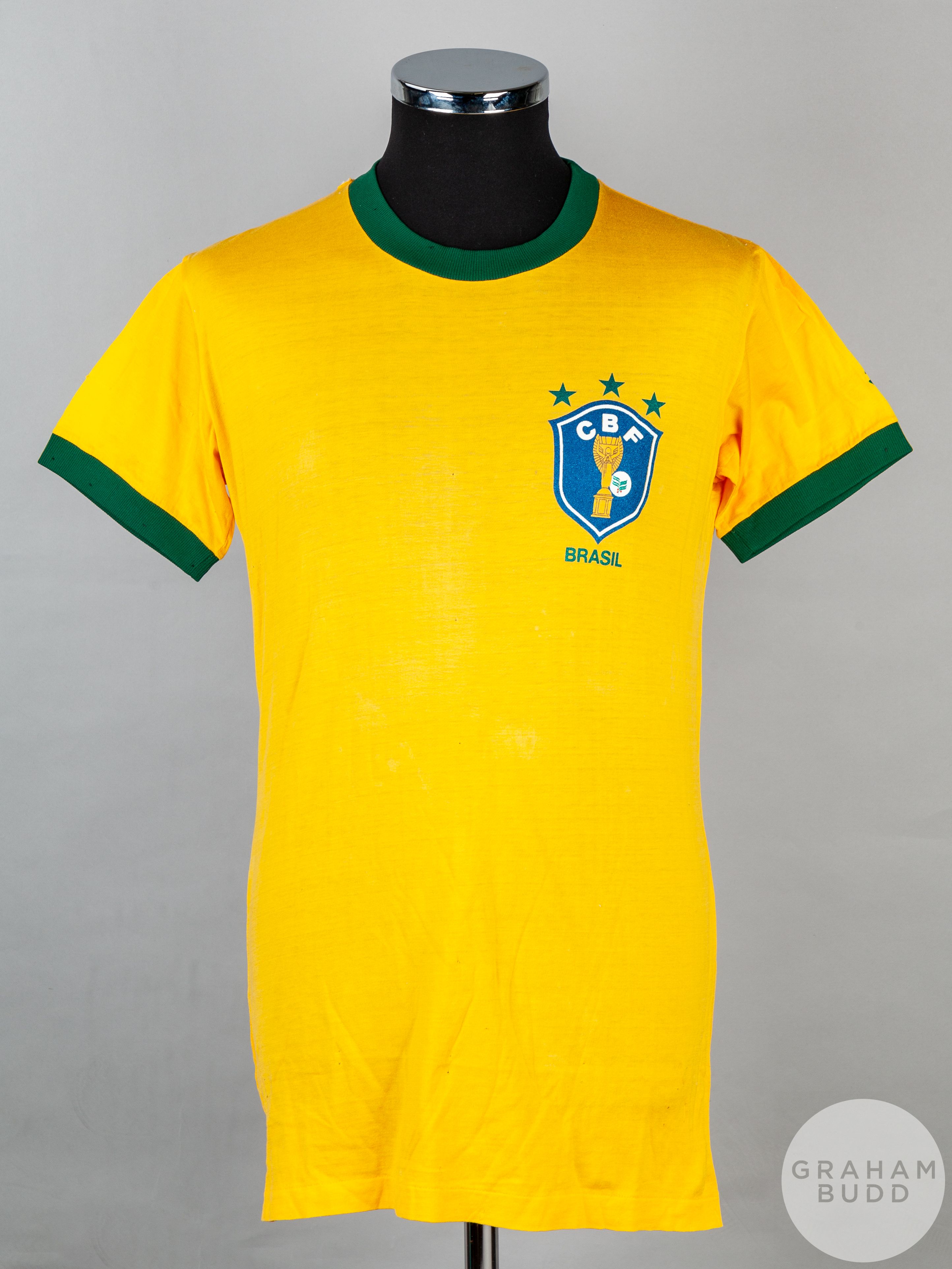 Roberto Dinamite yellow and green No.20 Brazil v. Scotland short-sleeved shirt, 1982