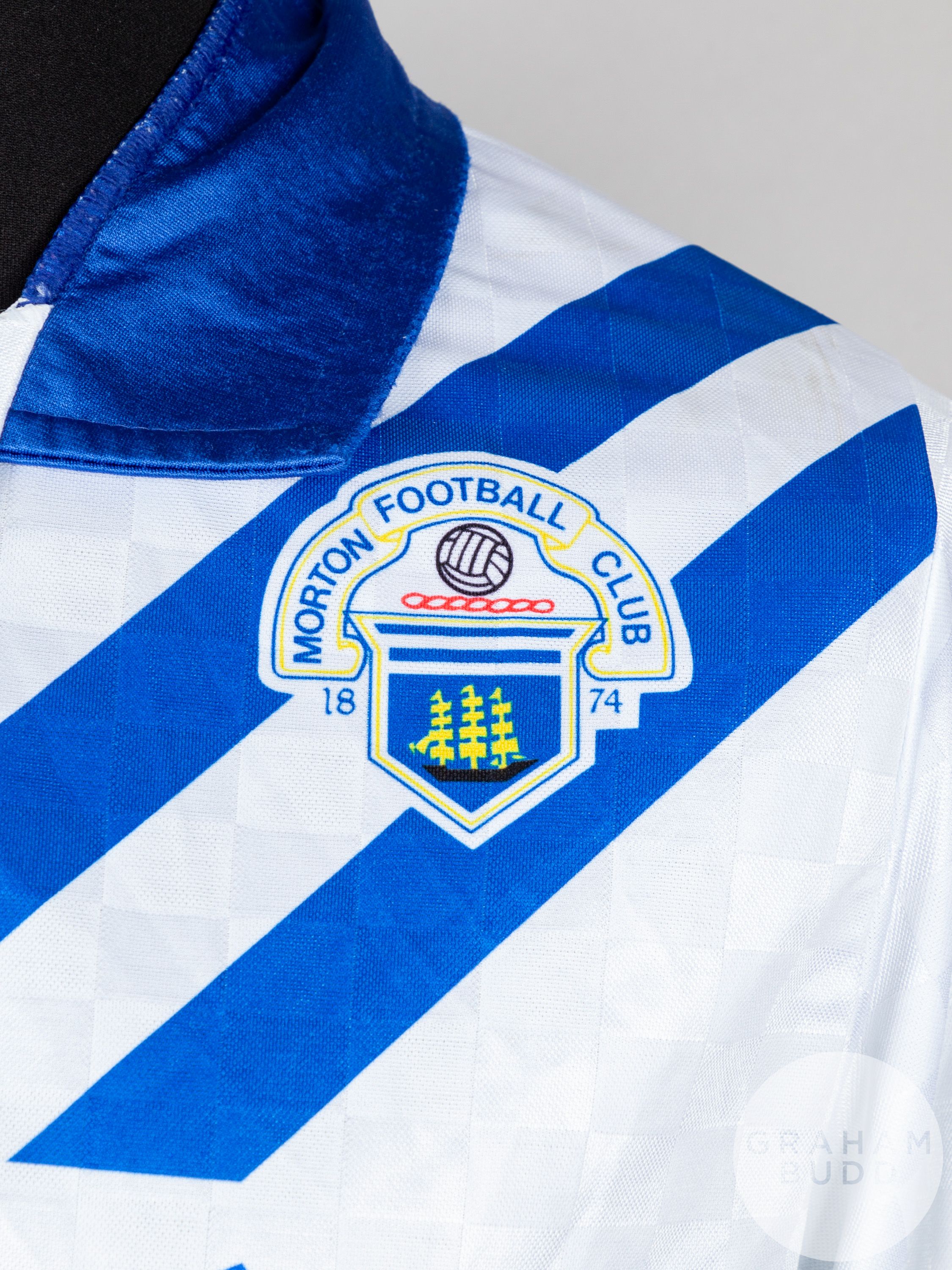 Blue and white No.16 Greenock Morton long-sleeved shirt, 1989-90 - Image 3 of 4