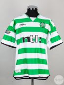 Henrik Larsson green and white No.7 Celtic short-sleeved shirt, 2002