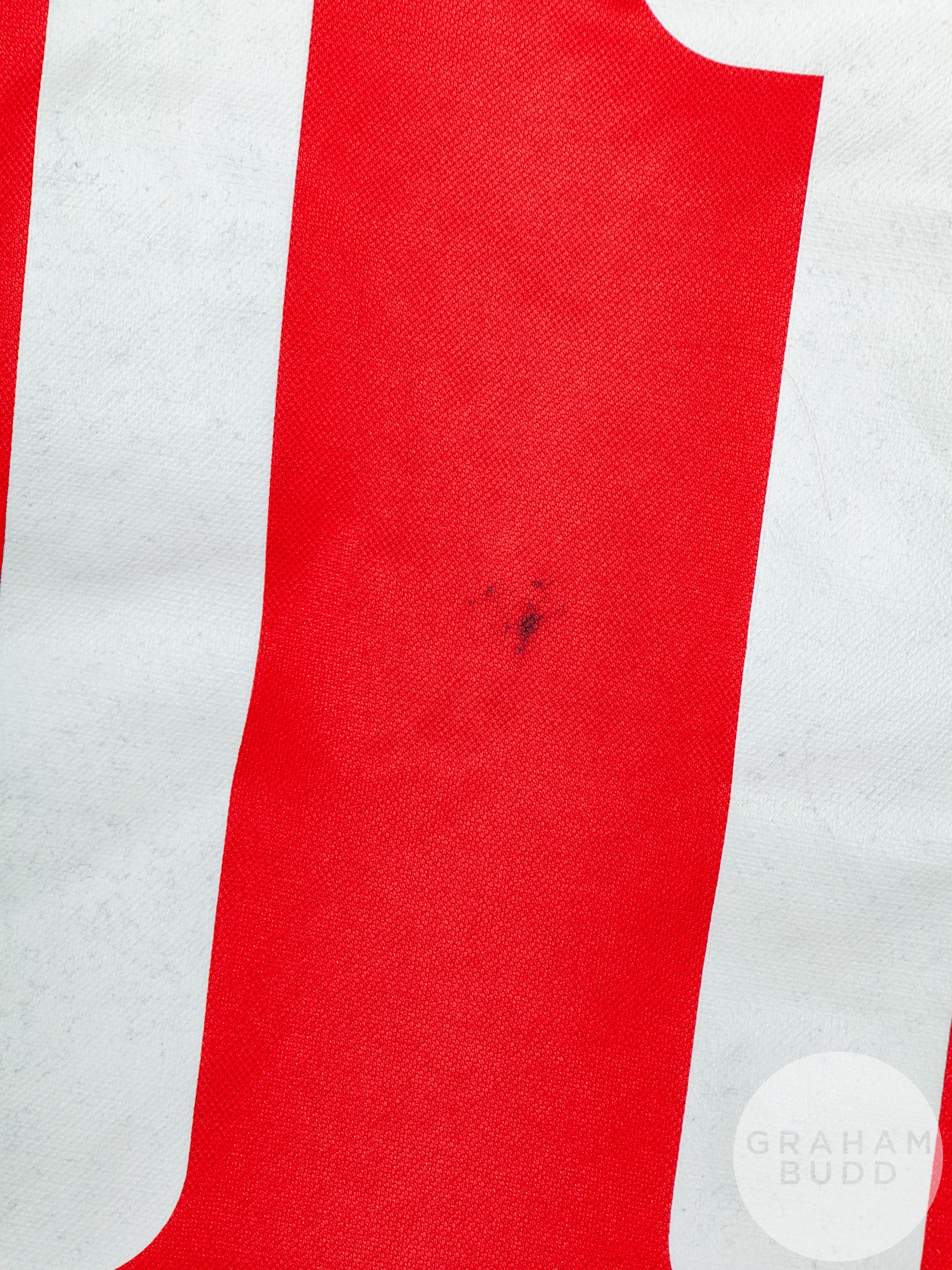 Olaf Marschall red and black No.11 Kaiserslautern long-sleeved shirt, 2000 - Image 6 of 6