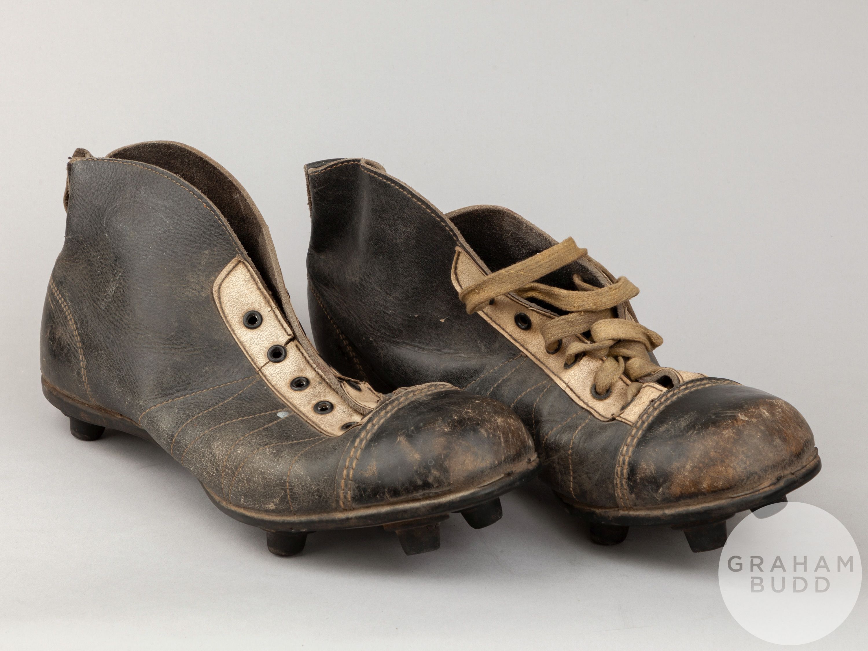 Pair of vintage leather football boots believed to have been worn by Mark Jones - Image 2 of 4