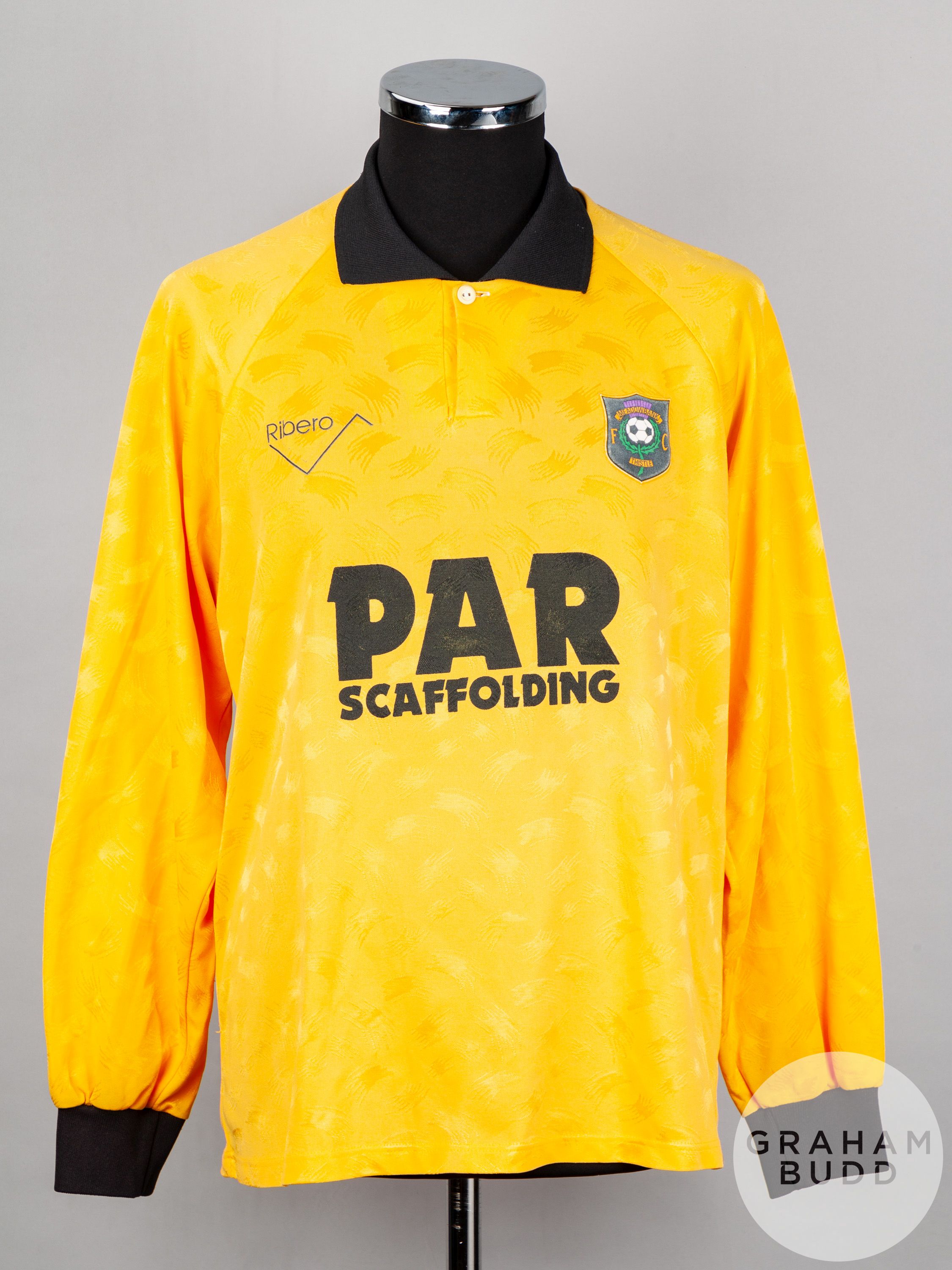 Amber and black No.4 Meadowbank Thistle long-sleeved shirt, 1991-92