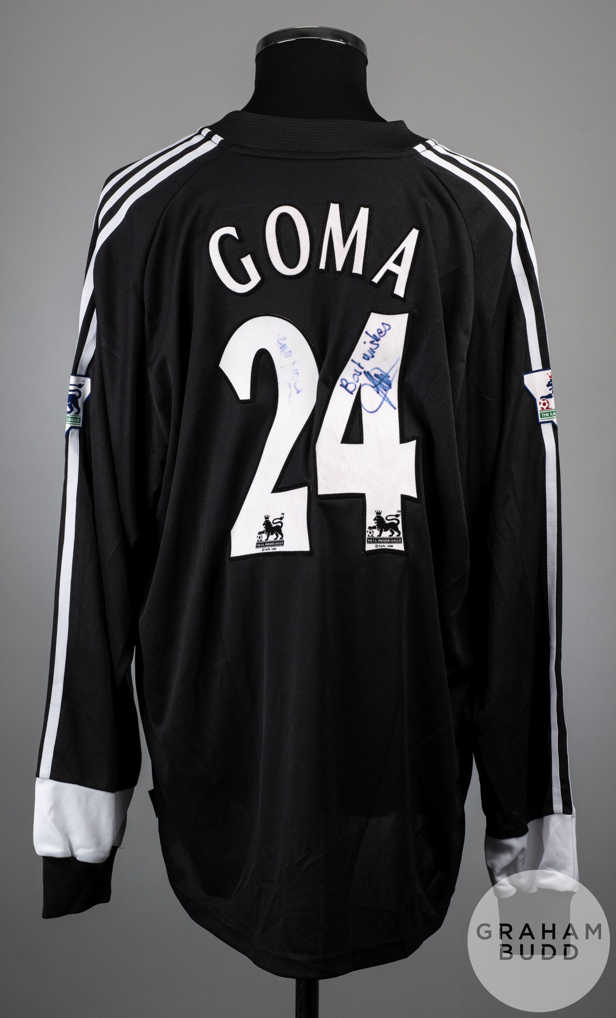 Alain Goma signed black and white No.24 Fulham match worn long-sleeved shirt, 2002-03 - Image 2 of 2