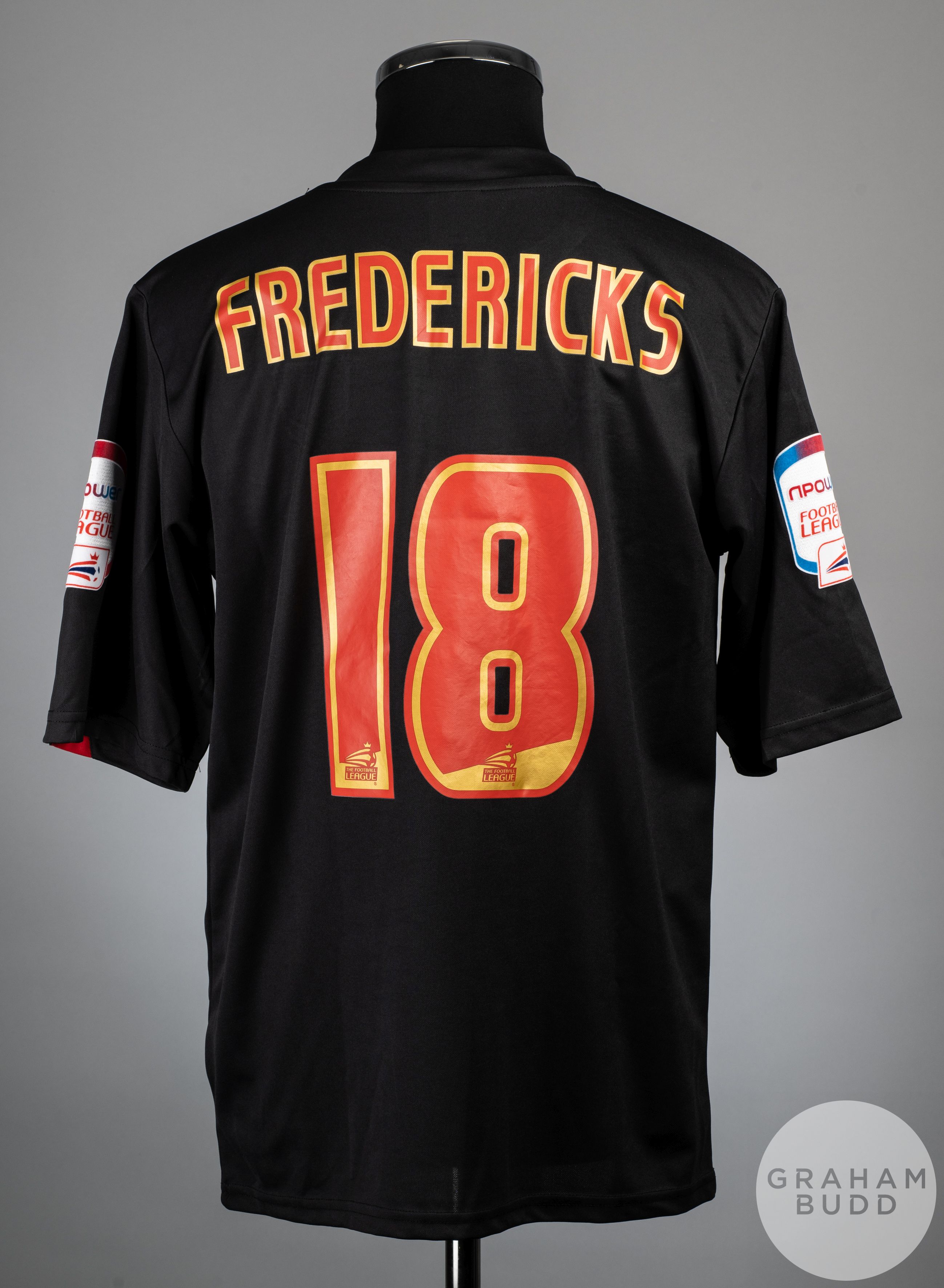 Ryan Fredericks black No.18 Brentford short-sleeved shirt, 2012-13 - Bild 2 aus 2