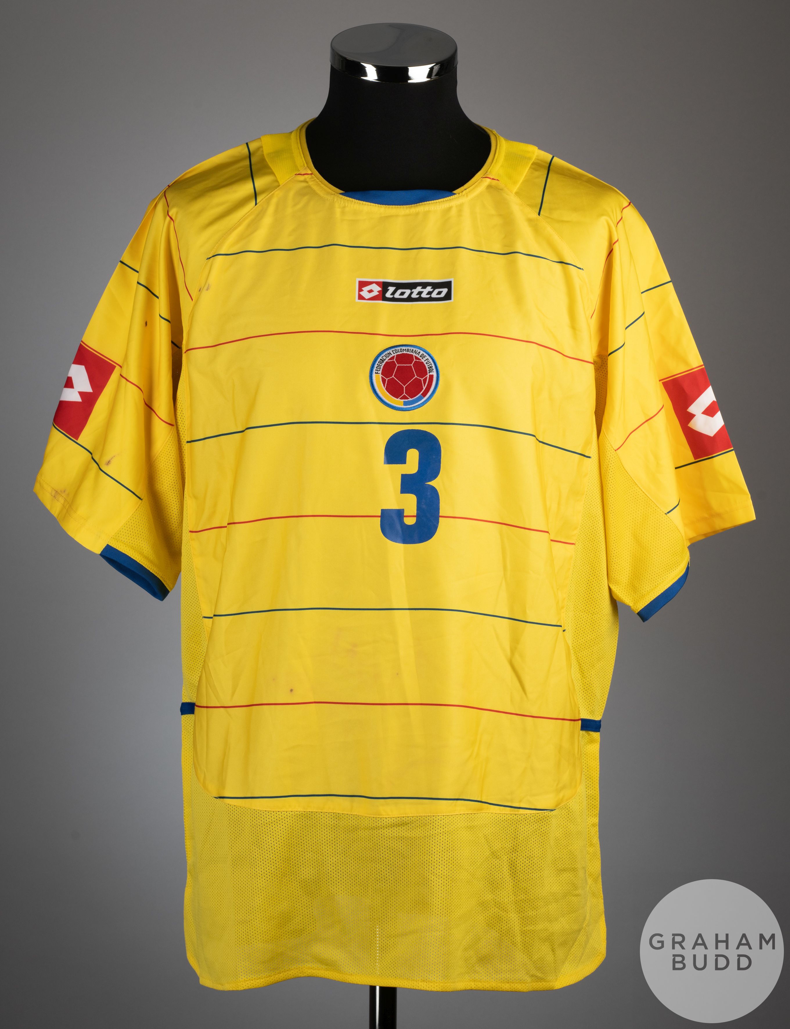 Jose de la Cuesta signed yellow No.3 Colombia short sleeved shirt, 2004