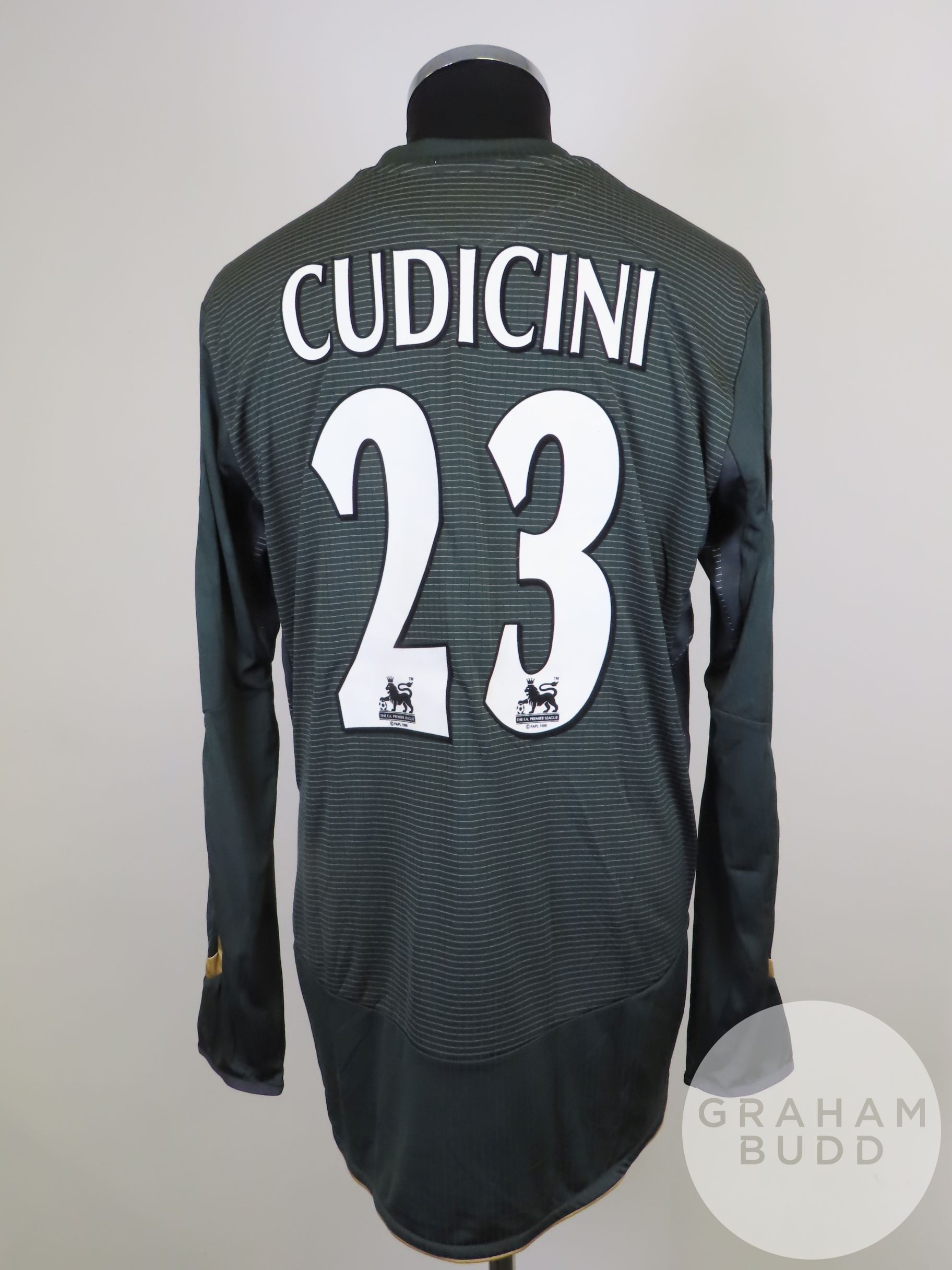 Carlo Cudicini grey and gold No.23 Chelsea match worn long-sleeved shirt, 2005-06 - Bild 2 aus 2