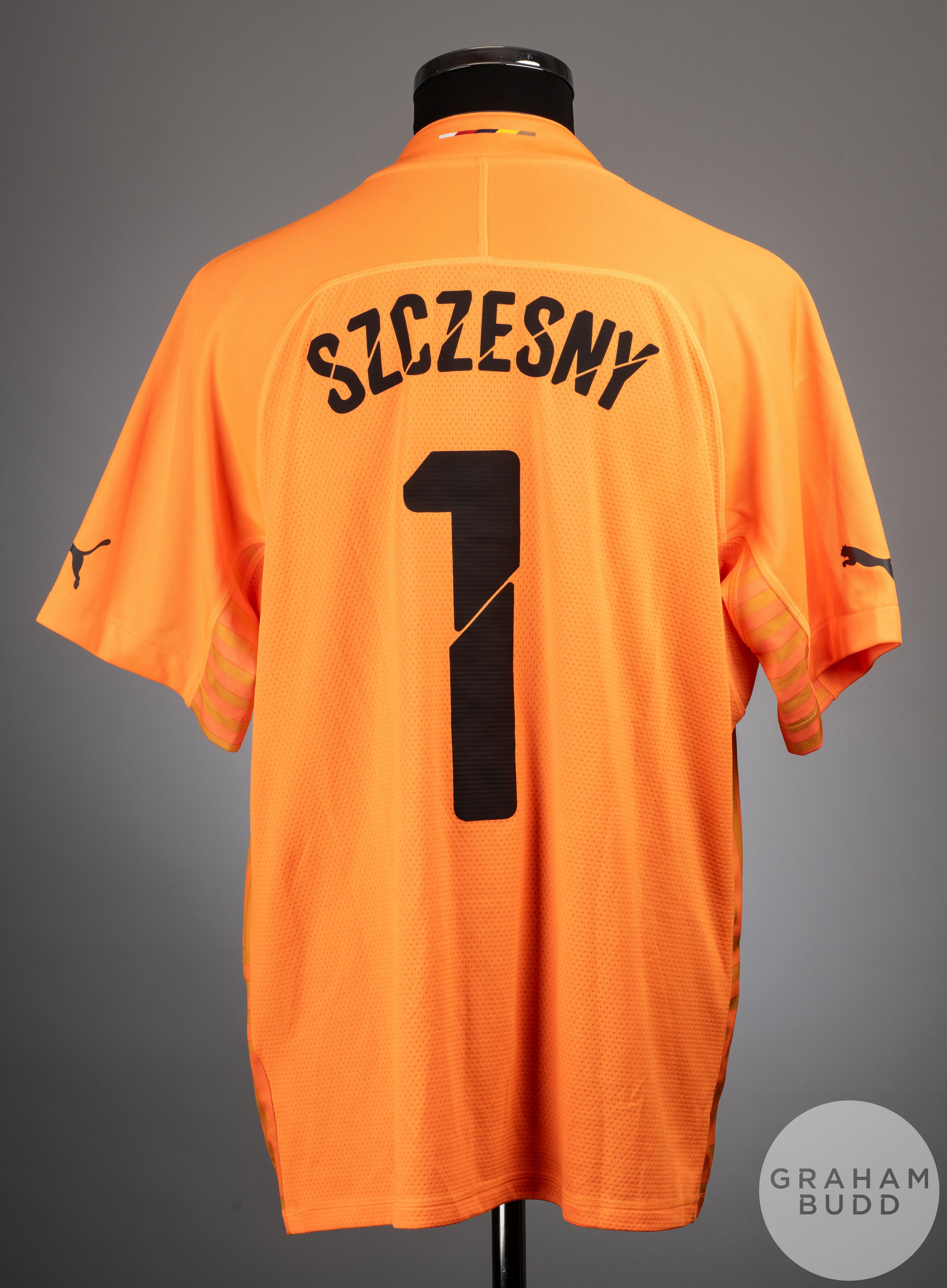 Wojciech Szczesny orange No.1 Arsenal v. Manchester United match worn shirt, 2014-15 - Image 2 of 2