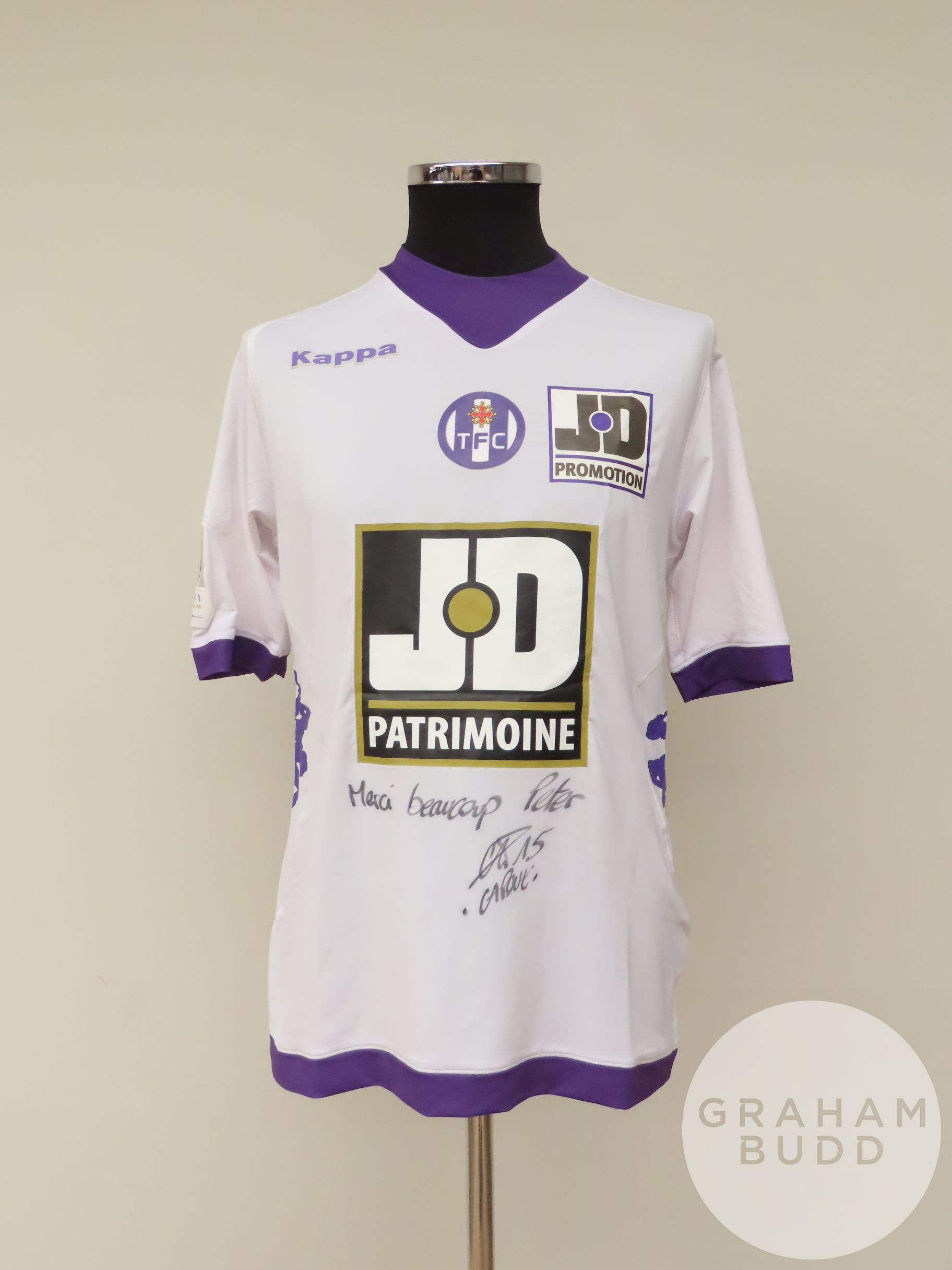 Etienne Capoue signed white and purple Toulouse no.29 away shirt, 2012-13,